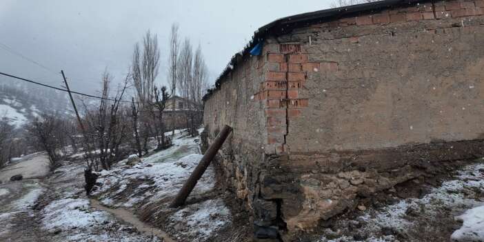 Şırnak’ta Felaket: Ahırlar ve Yollar Çöktü