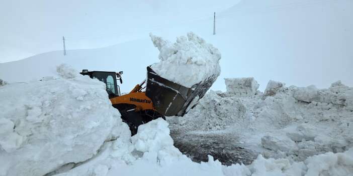 Bahçesaray yolu 3 ay sonra yeniden açılıyor