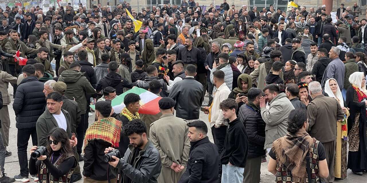 Hakkari'de Newroz şölen start aldı