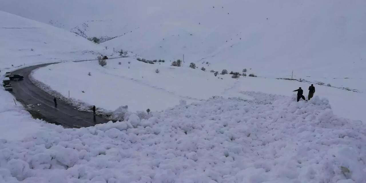 Hakkari-Şırnak yolu ulaşıma açıldı
