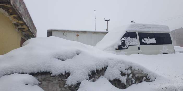 Başkale'de kar yağışı yeniden etkili oldu