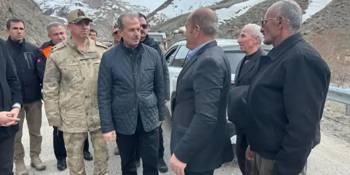 Vali Taşyapan heyelan bölgesinde