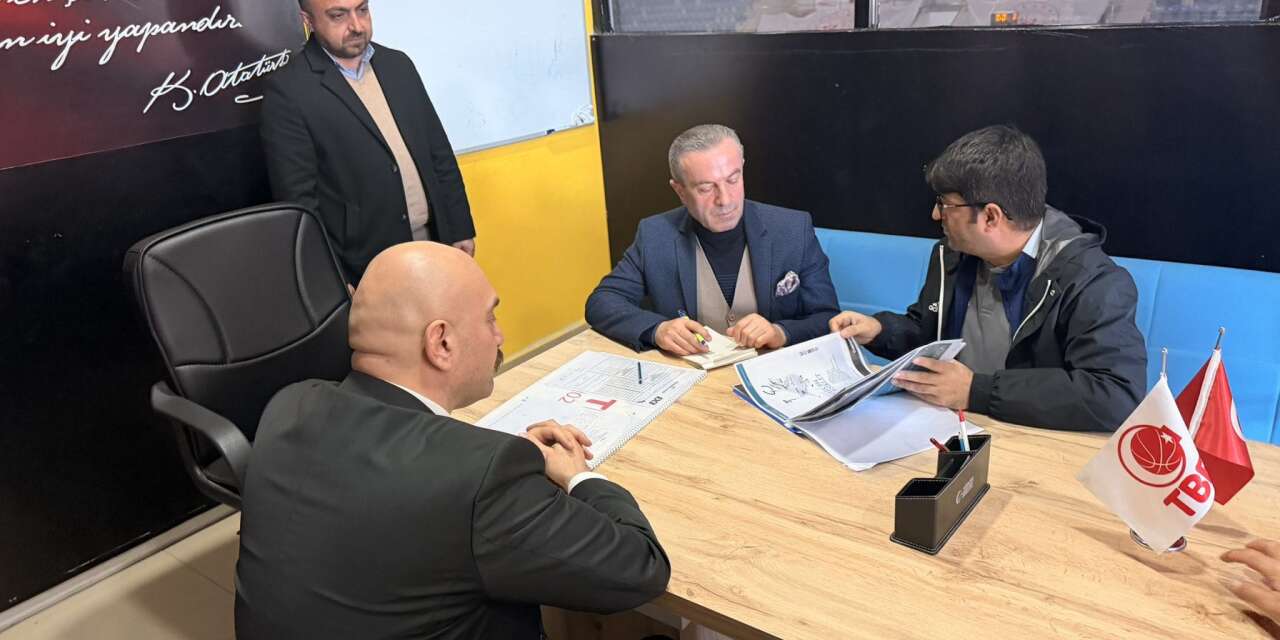 Başkan Kaya, gençlerle bir araya geldi