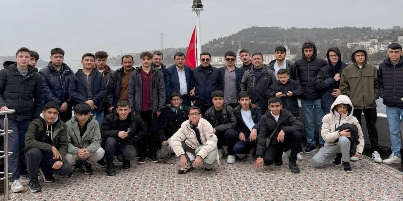 Hakkârili Öğrenciler İstanbul’un tarihini keşfetti