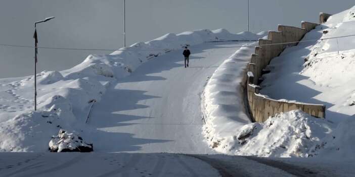 Yüksekova'da Sibirya soğukları