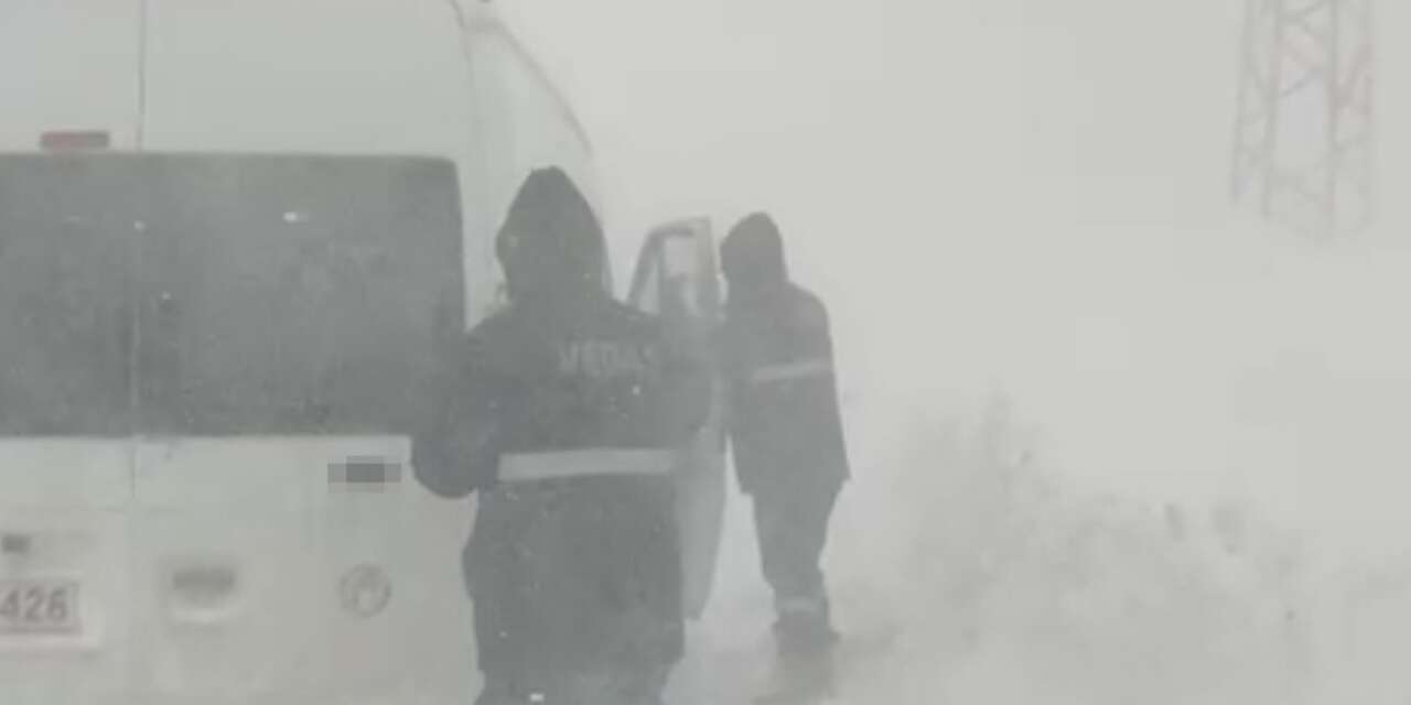 Hakkari İl Özel idaresi zamanla yarıştı