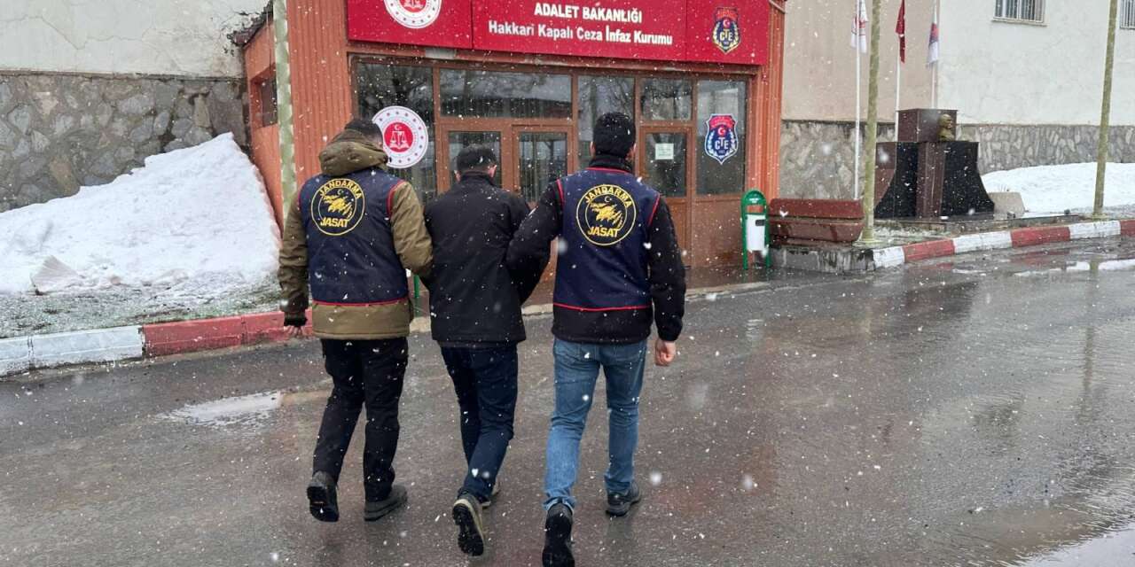 Hakkari’de aranan şahıs Irak’tan teslim alındı