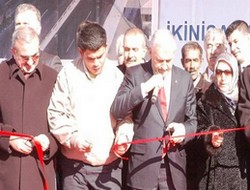 Hakkari'nin renkli simasi Sergen açılışta