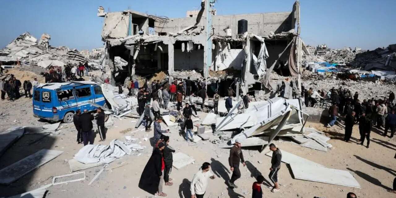 İran'da 113 bin 570 sivil hedefi hasar gördü