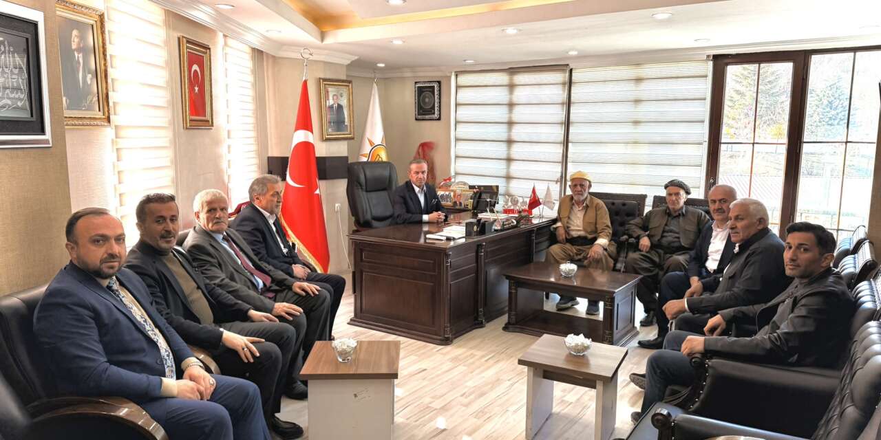 Şemdinli Kanaat önderlerin' den Başkan Kaya'ya ziyaret