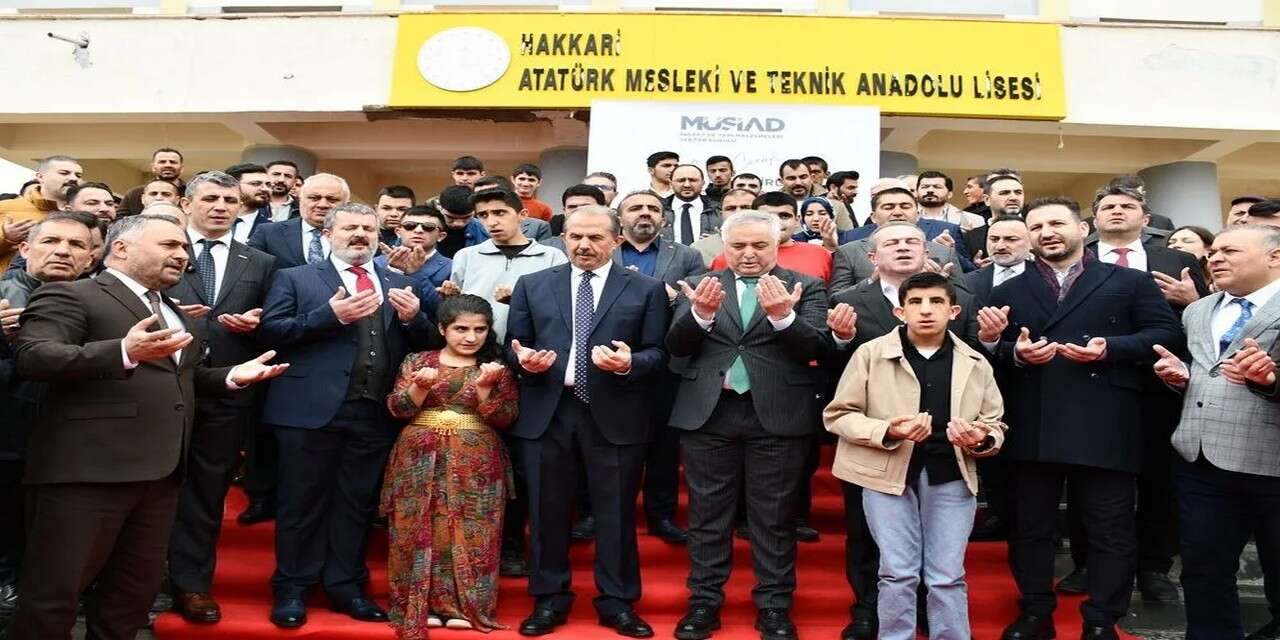 MÜSİAD’dan Hakkari’de eğitime büyük destek