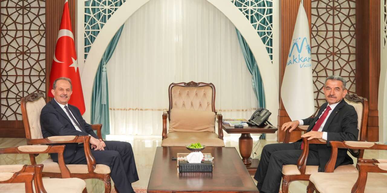 Şırnak Valisi Ekici’den Hakkâri Valisi Taşyapan’a ziyaret