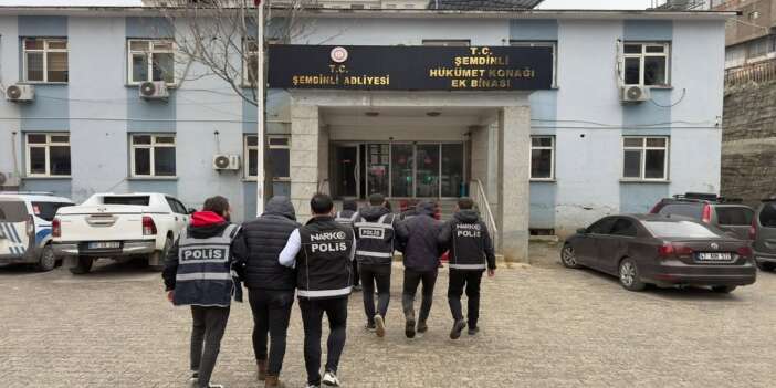 Hakkâri’de suçlulara operasyon: 12 Kişi Gözaltında