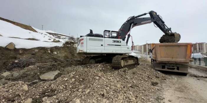 Pizok heyelan bölgesinde çalışmalar sürüyor