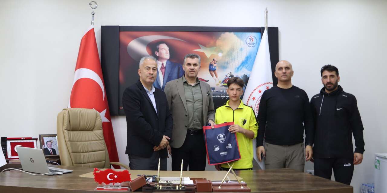 Hakkarili sporcu Noyan'dan büyük başarı