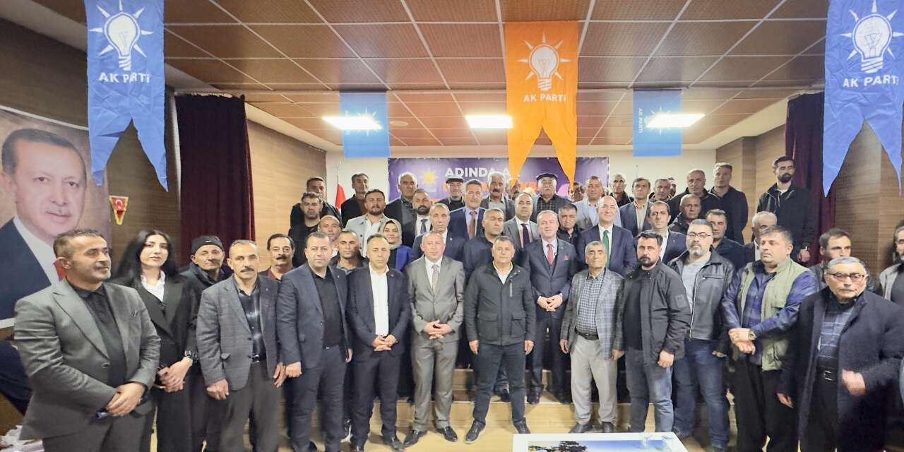 AK Parti'ye Yüksekova'da büyük katılım