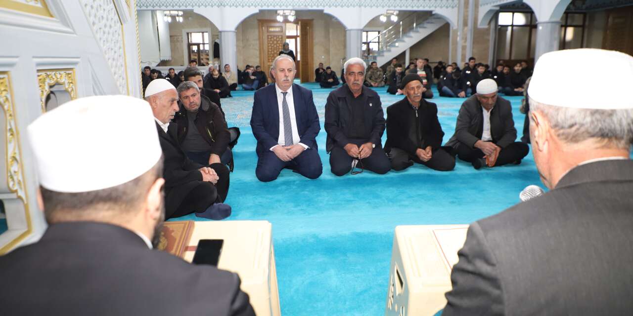 Hakkari’de Şehitler için Mevlit okutuldu