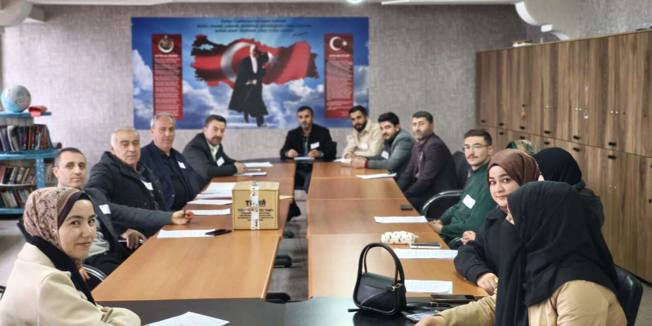 Gençler Umre için yarıştı