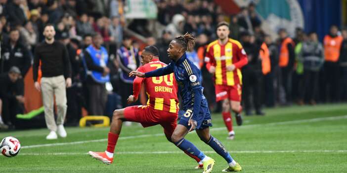 Sarı-lacivertliler Kayseri’de şov yaptı