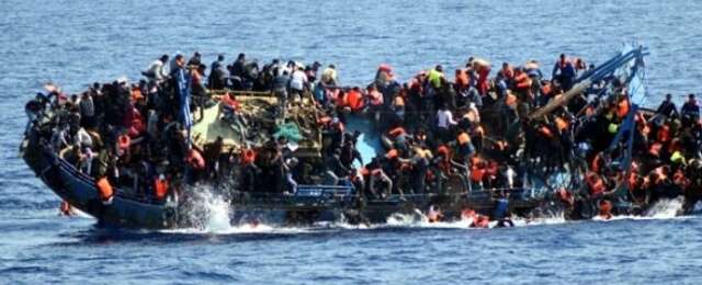 Müslümanları taşıyan tekne alabora oldu: 250 kayıp