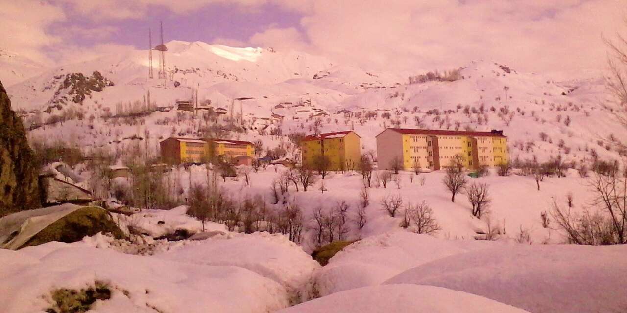 Hakkari'de 5 bin kişi 5 gündür iletişimsiz