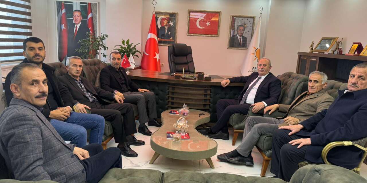 Keskin’den Ak Parti ilçe Teşkilatına ziyaret ve övgüler