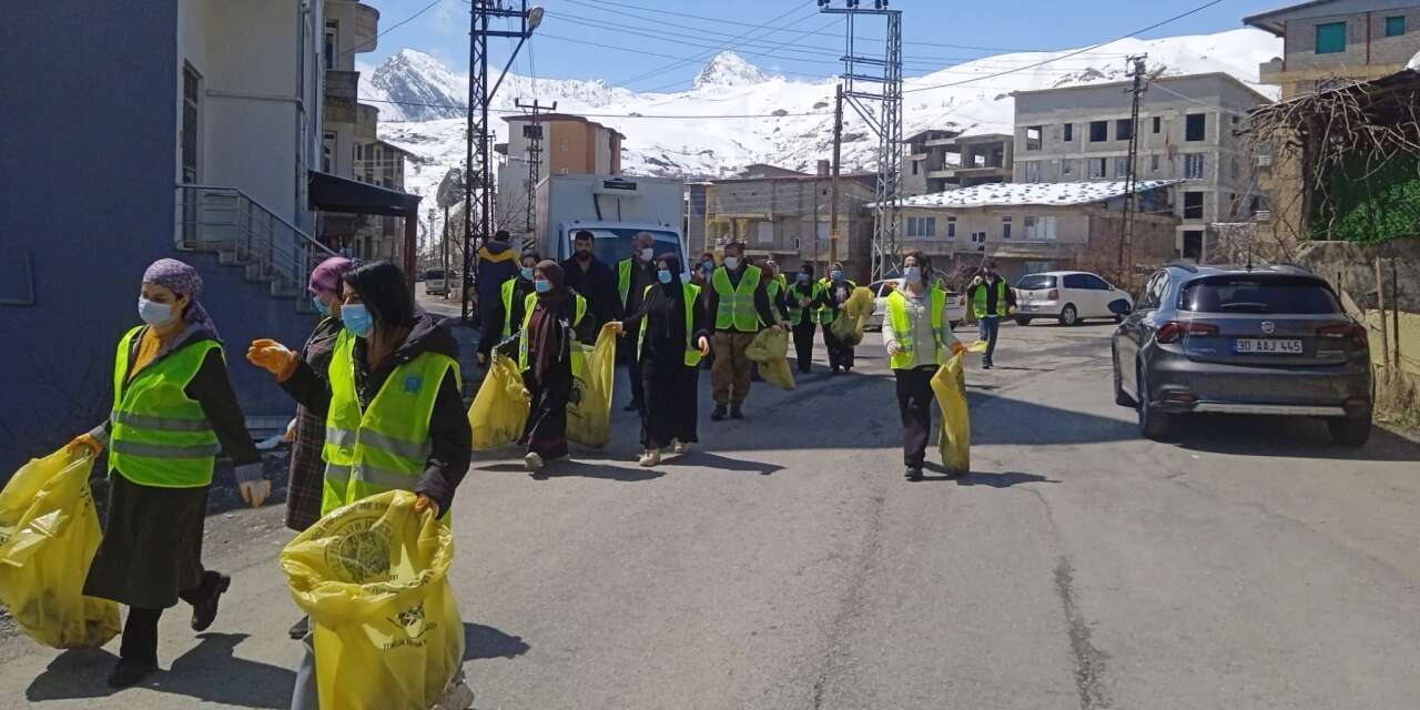 Temizlik seferberliği durmuyor