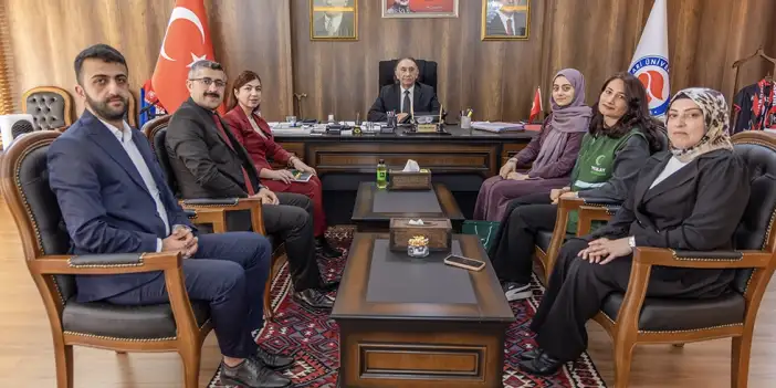 Yeşilay’dan Rektör Gençcelep’e ziyaret