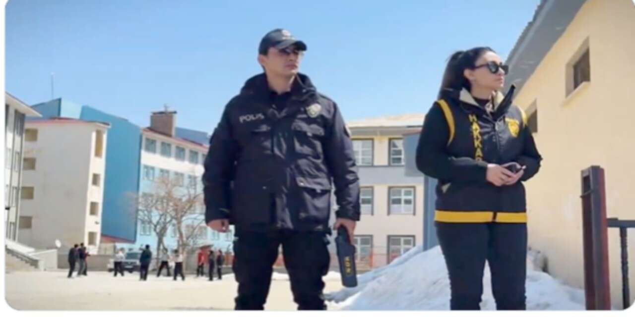 Hakkâri Emniyeti’nden okullarda güvenlik seferberliği