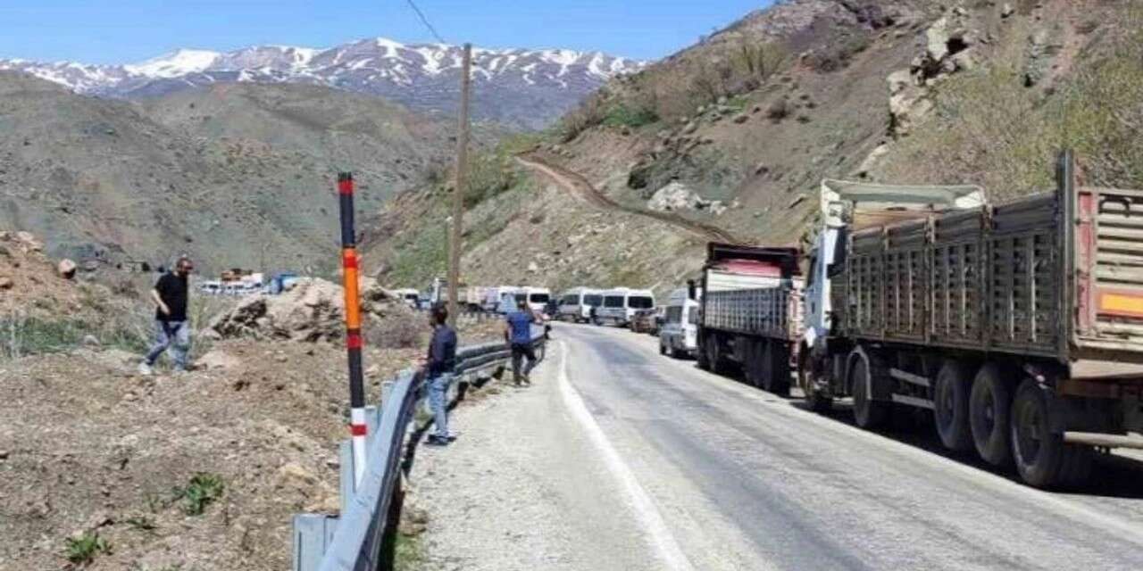 Van-Hakkari karayolu yeniden kapandı