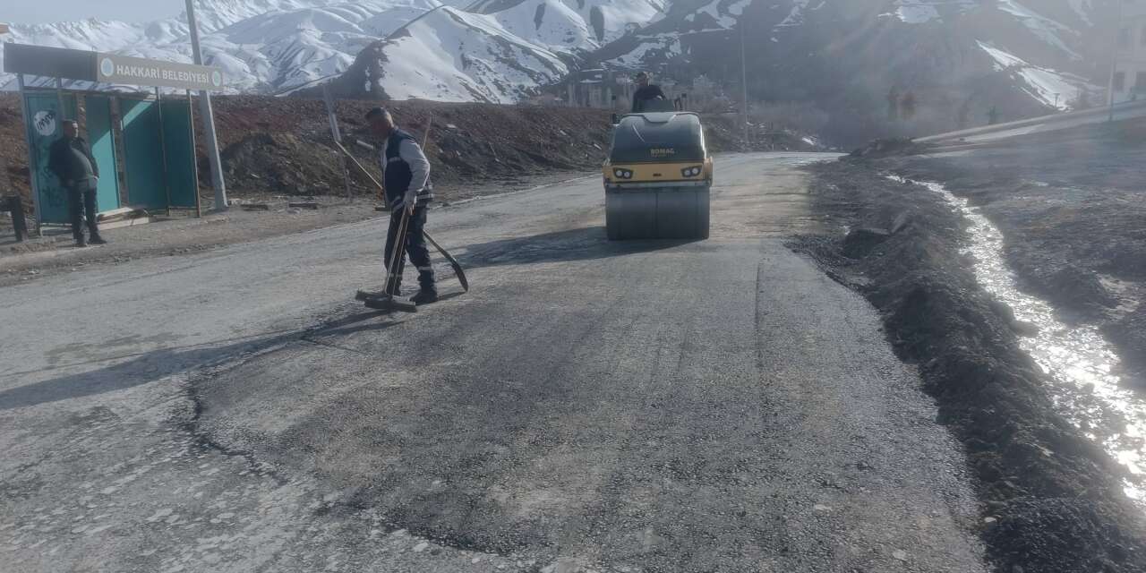 Hakkari’de kış hasarı gideriliyor