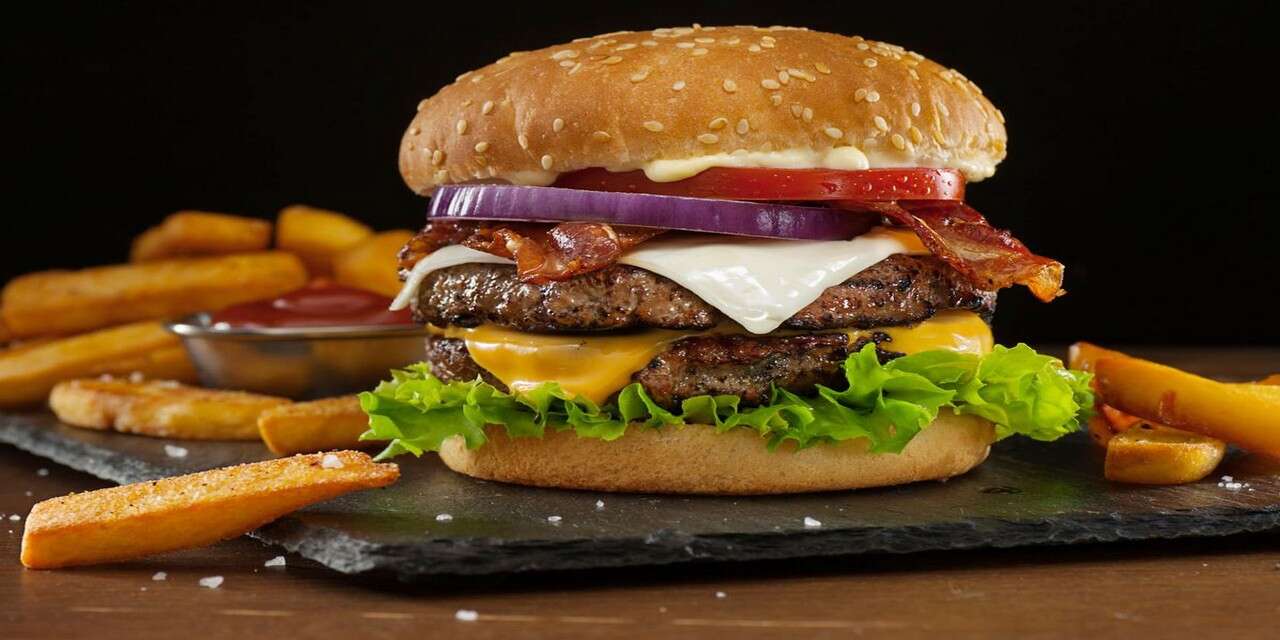 Hamburger zincirine kayyum atandı