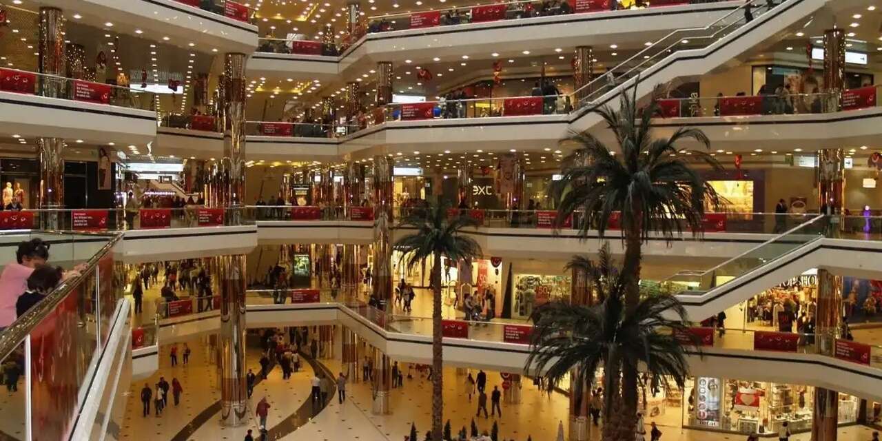 “AVM’ye giriş ücretli olaca yalanlama