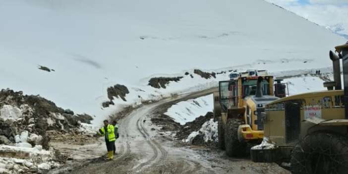 Hakkari-Van alternatif yolda hummalı çalışma
