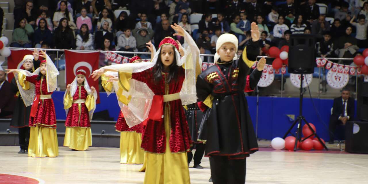 Hakkâri’de 23 Nisan coşkusu Zirve Yaptı