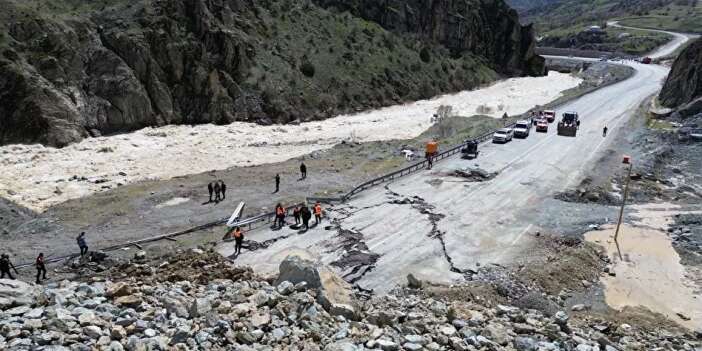 Hakkari-Van karayolu trafiğe açıldı