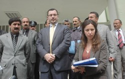 AB MÜSTEŞARI MELLADO HAKKARİ  DE