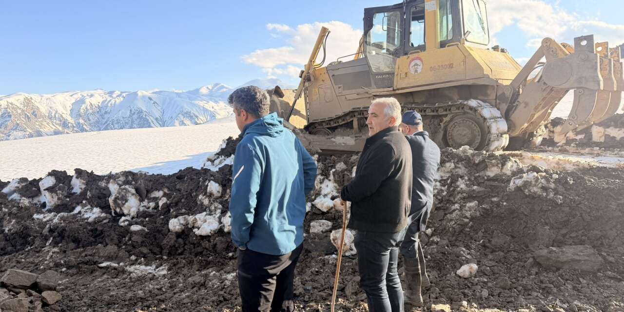 Bu Yol Dikiş Tutmaz