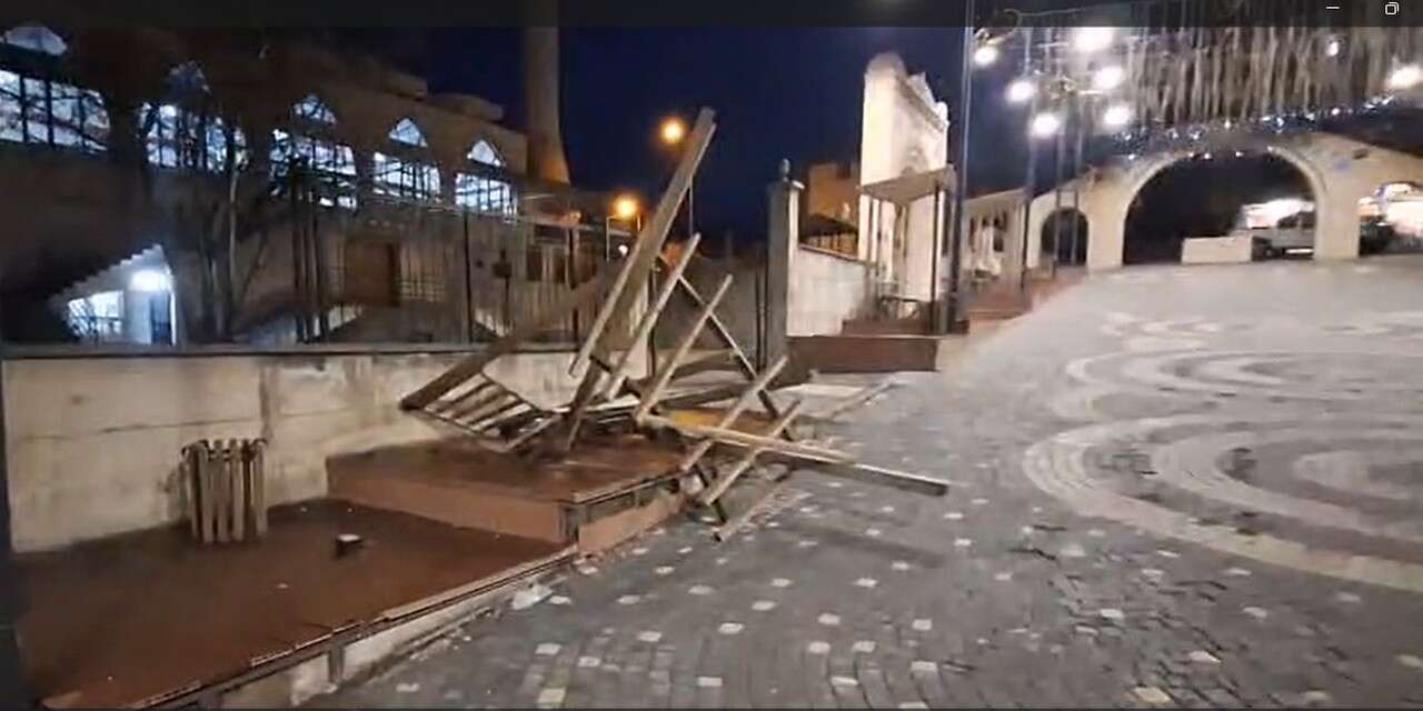 Hakkari'de kamelyalar tahrip edildi