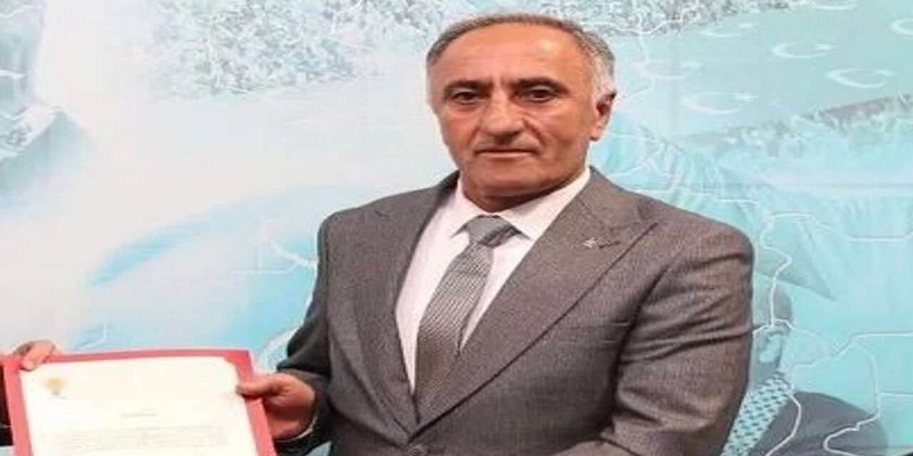 Şemdinli AK Parti İlçe yönetimi toplu olarak feshedildi