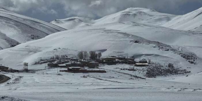 5 Mayıs'ta 30 yerleşim yere kardan kapandı