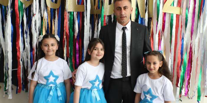 Vali İdris Akbıyık İlkokulu 23 Nisan etkinliği