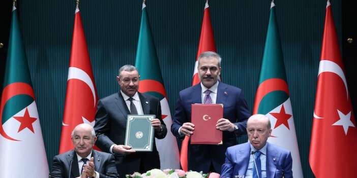 Türkiye ile Cezayir arasında 8 anlaşma imzalandı