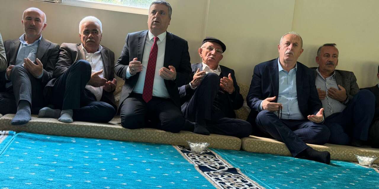 Başkan Yaşar Yılmaz ailesinin taziyesine katıldı