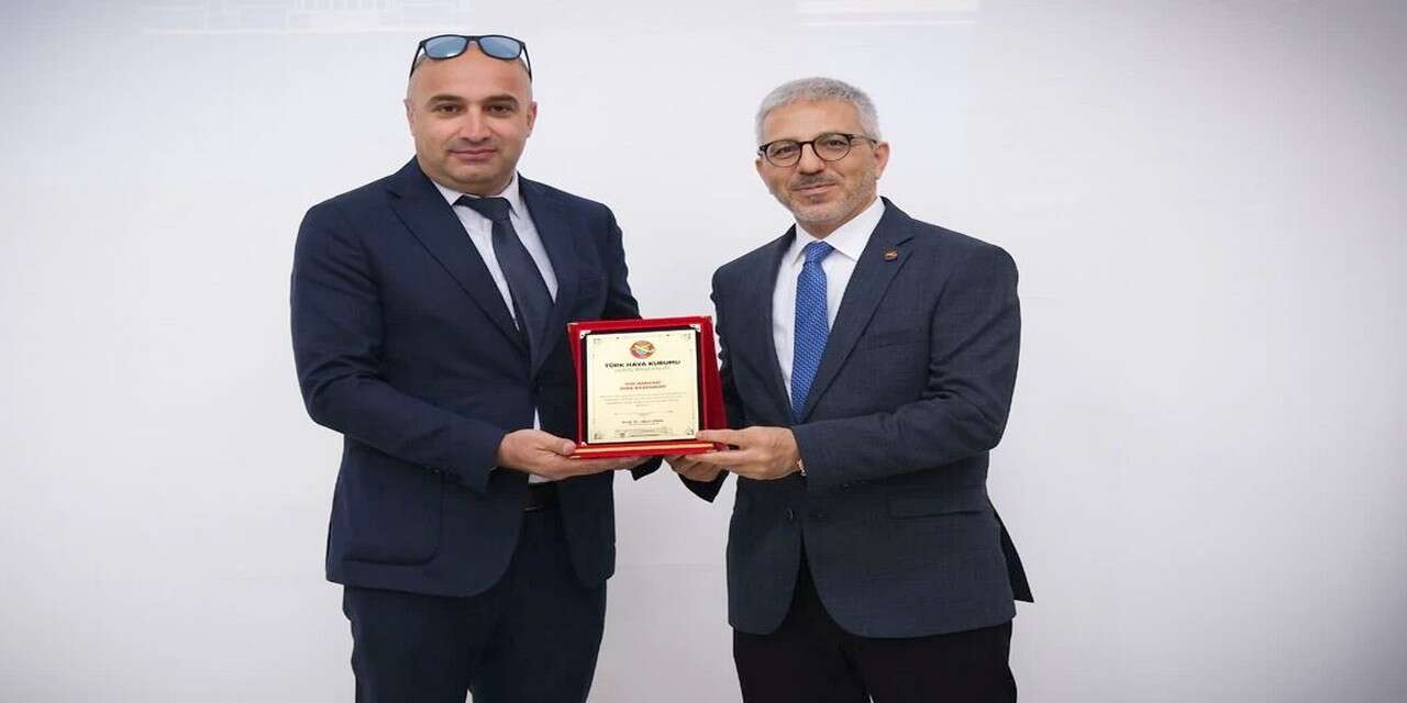 Hakkârili paraşütçü Tur’a THK’dan başarı ödülü