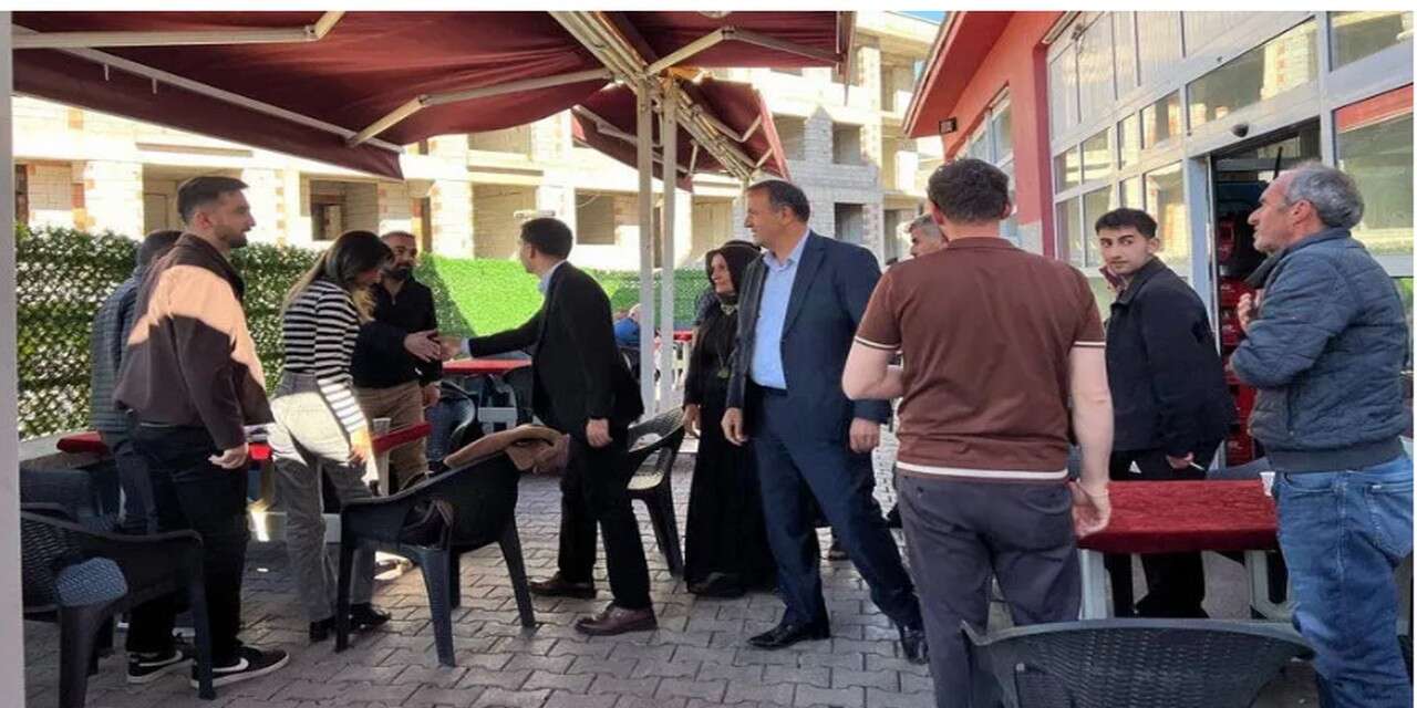 DEM Parti satırlı saldırıda yaralanan Psikolog Duman’ı ziyaret etti