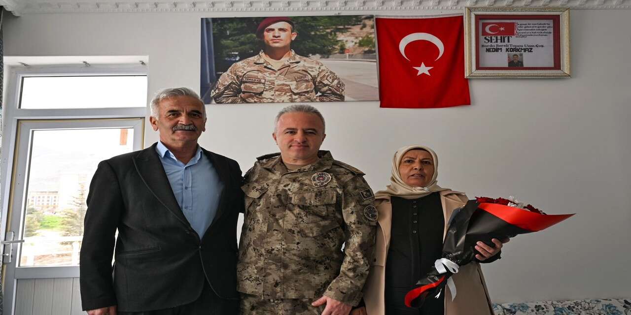 Emniyet Müdürü Ayata’dan Şehit ailesine anlamlı ziyaret