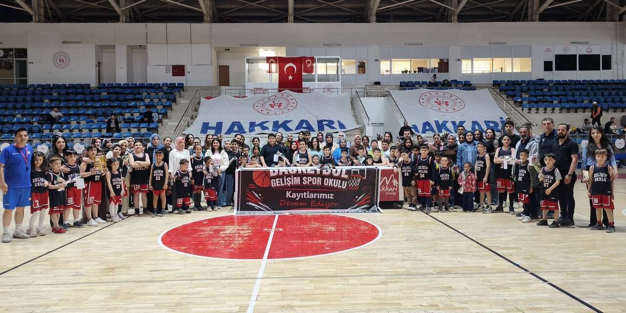 Gelişim Basketbol Okulları’ndan Anneler Günü programı