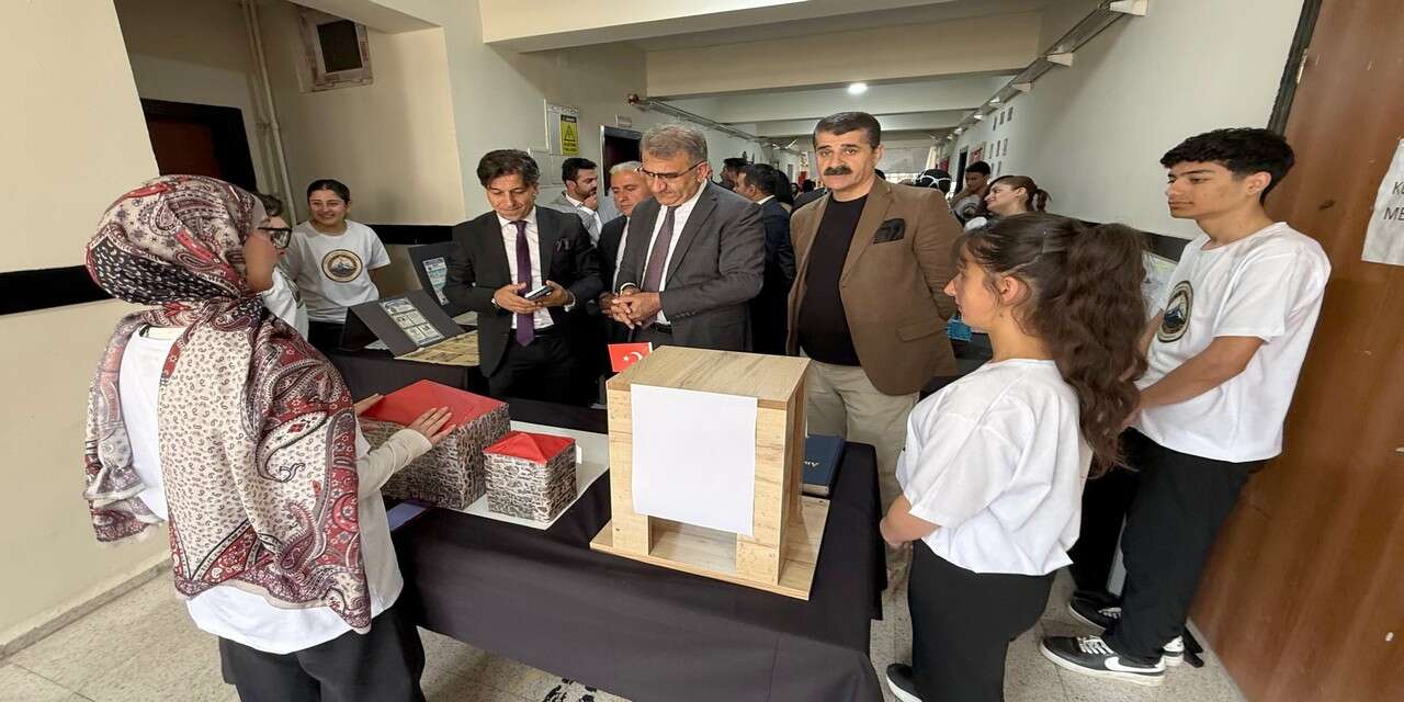 Sümbül Anadolu Lisesi’nde tarih rüzgârı esti