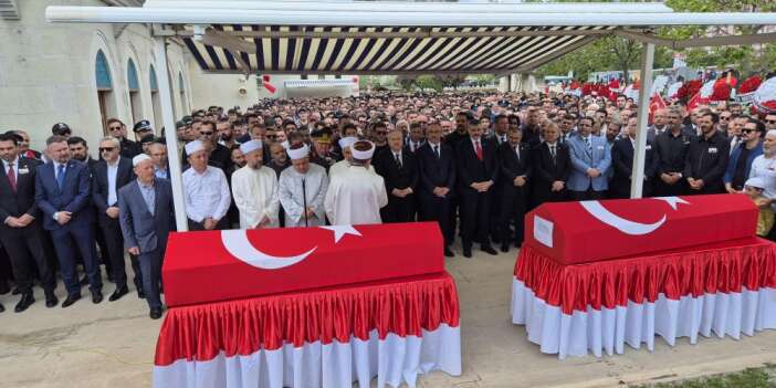 Şehit polisler gözyaşları arasında son yolculuğu uğurlandı